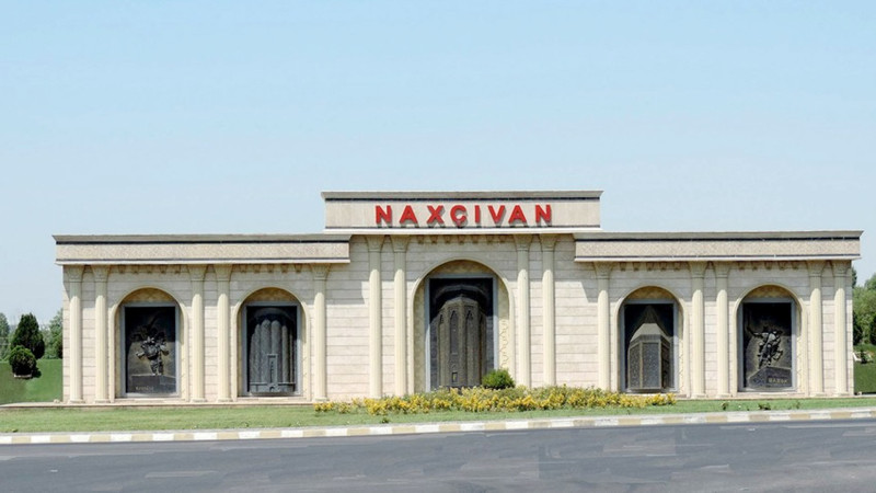 “Naxçıvanpoçt” yerli nazirliyin tabeliyinə verilib