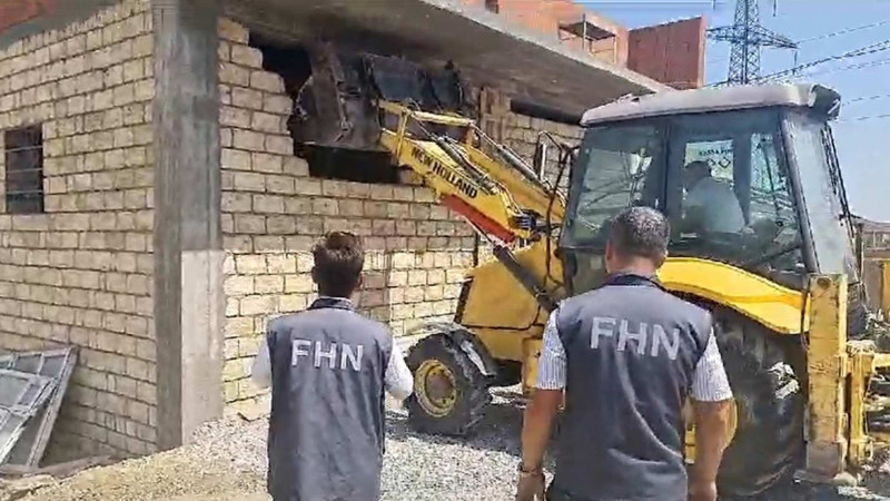 Masazırda qanunsuz tikili sökülüb - VİDEO