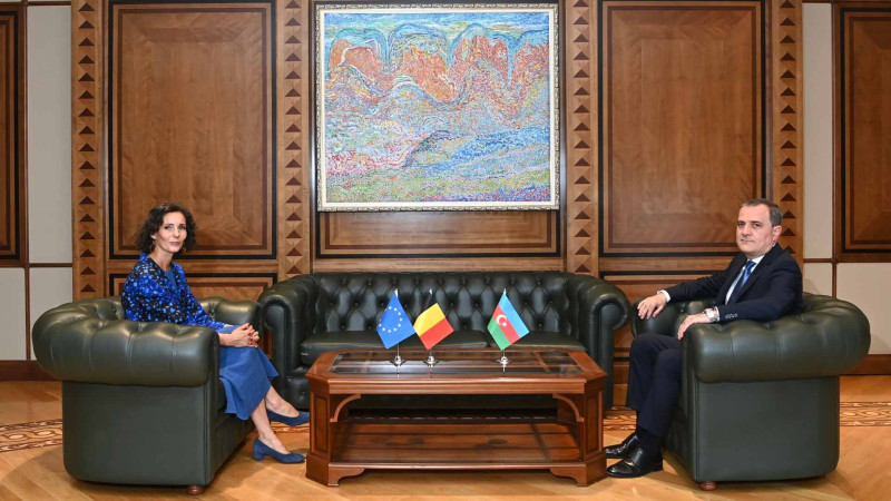 Ceyhun Bayramov belçikalı həmkarı ilə görüşüb
