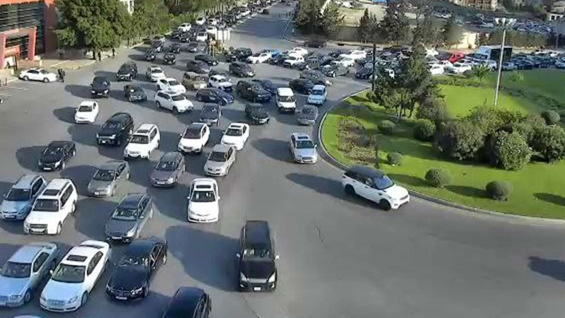 Bakıda tıxac olan yollar - SİYAHI