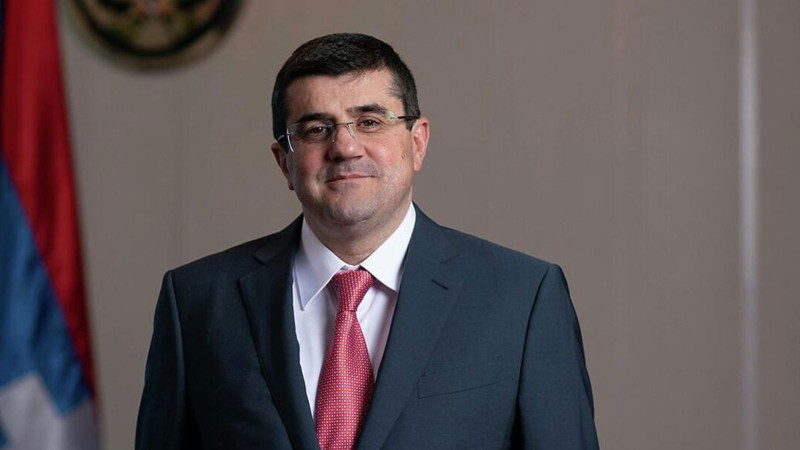 Araik “Ukraynanın suverenliyinə və ərazi bütövlüyünə qəsd etməkdə” ittiham olunur