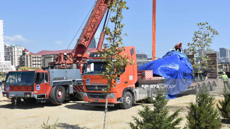 Albert Aqarunovun Şuşada vurduğu tank Hərbi Qənimətlər Parkına gətirilib - FOTO