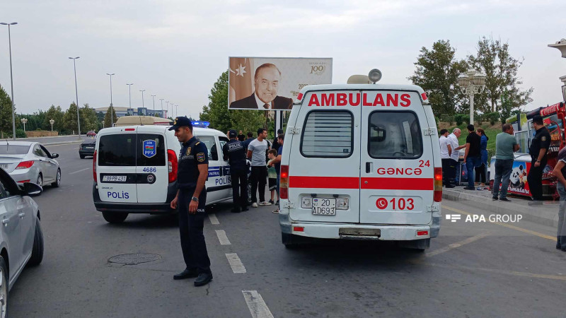 Gəncə: sərnişin avtobusu dayanacağa çarpılıb