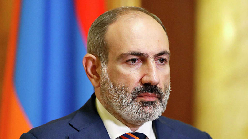 KİV: Paşinyan istefa verməyəcəyini bildirib