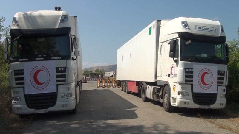 Bakıdan göndərilən 40 ton un yüklü karvan 7 gündür Ağdam-Xankəndi yolunda gözləyir