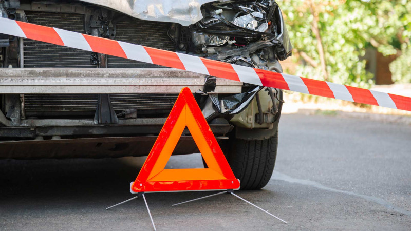 Paytaxtda avtobusla avtomobil toqquşub, iki nəfər ölüb