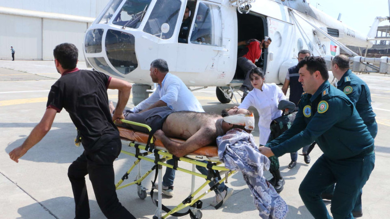 Laçında avtoqəza olub, yaralılar helikopterlə Bakıya təxliyə olunublar - VİDEO