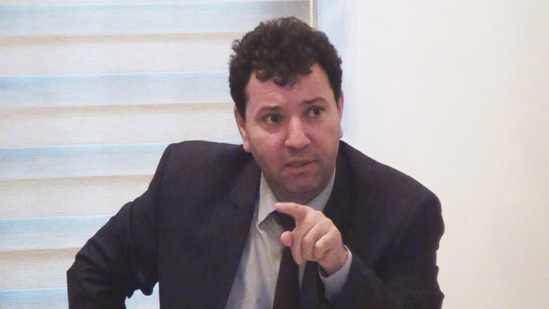 Tanınmış jurnalist dünyasını dəyişib