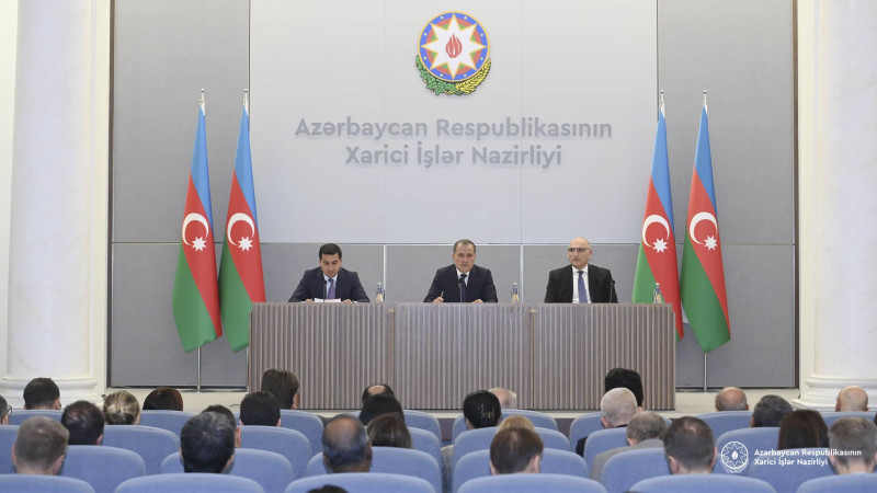 Azərbaycan XİN-də xarici diplomatlar üçün brifinq keçirilib