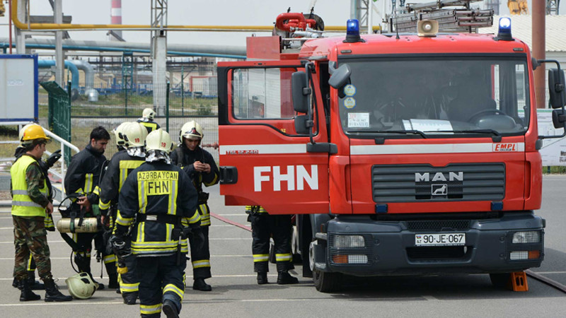 FHN: ötən sutka 2-si azyaşlı olmaqla 12 nəfər xilas edilib