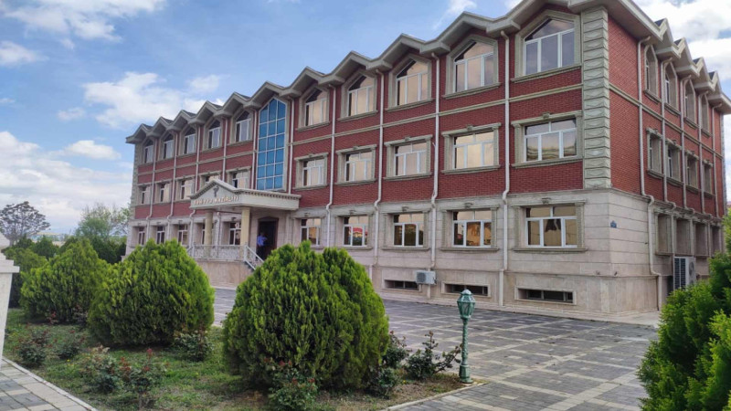 Naxçıvan Sağlamlıq Mərkəzinə yeni baş həkim təyin olunub