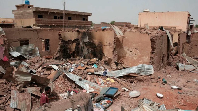 Sudanın paytaxtına endirilən hava zərbələri nəticəsində azı 40 nəfər ölüb