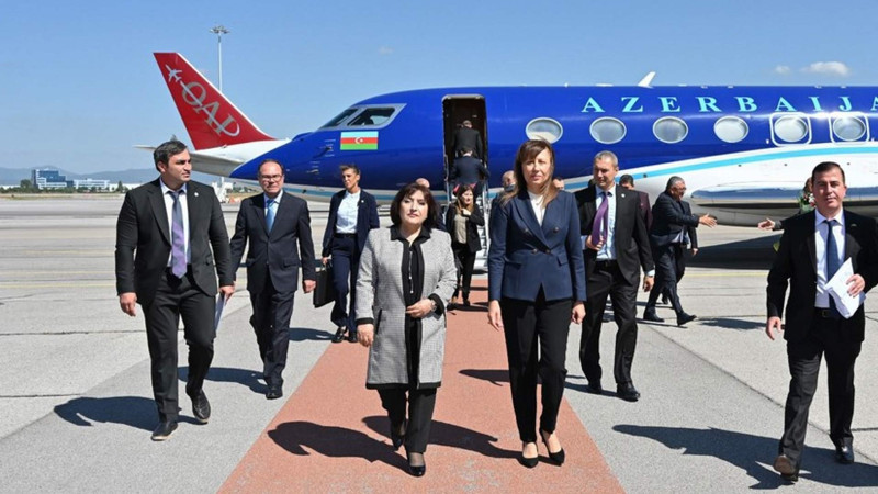 Milli Məclisin sədri Sahibə Qafarova Bolqarıstana rəsmi səfər edib