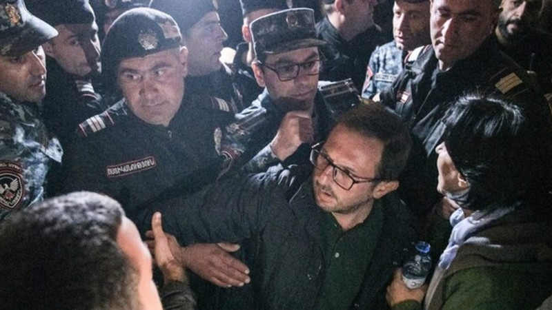 İrəvanda keçirilən etiraz aksiyalarında 16 nəfər saxlanılıb