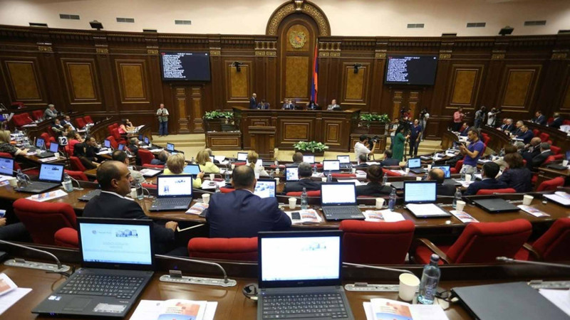 Putin Ermənistana səfər etsə, həbs edilə bilər