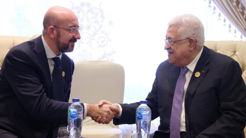 Şarl Mişel və Mahmud Abbas Qahirədə görüşüblər