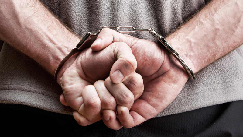 Bakıda 39 yaşlı kişi ov tüfəngi ilə güllələnib, qohumu saxlanılıb