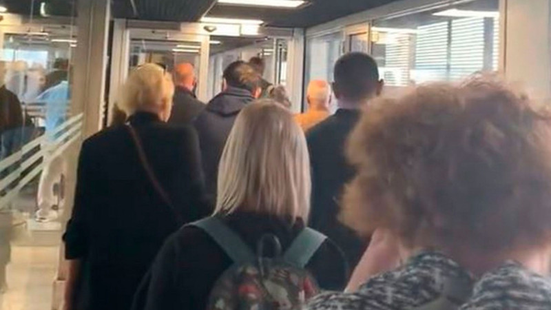 Fransanın 6 hava limanı bomba təhlükəsi ilə bağlı boşaldılır