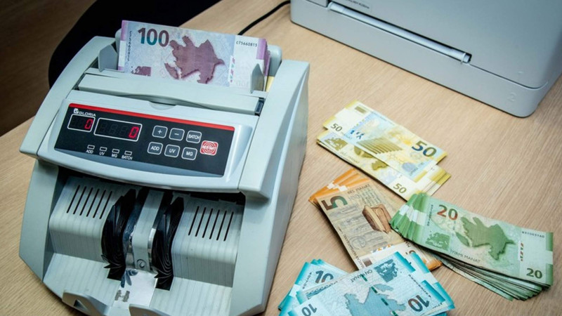 Muğan Bankın əmanətçilərinə 2 gündə 100 milyon manatdan çox kompensasiya ödənilib