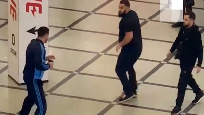 İki azərbaycanlı Rusiyada dava etdi, atışma oldu - VİDEO