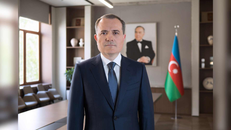 Ceyhun Bayramov Serbiyaya rəsmi səfərə gedib