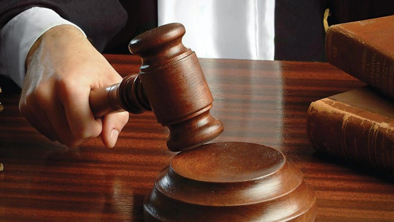 Yeniyetməni oğurlayıb ailəsindən pul tələb edən 4 nəfərə hökm oxunub