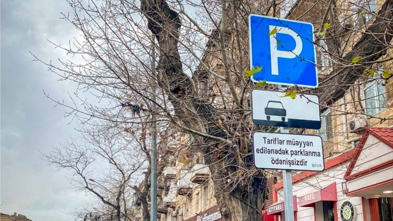 DİN: Bakıda 1 400 manat dəyərində parklanma lövhələri oğurlanıb