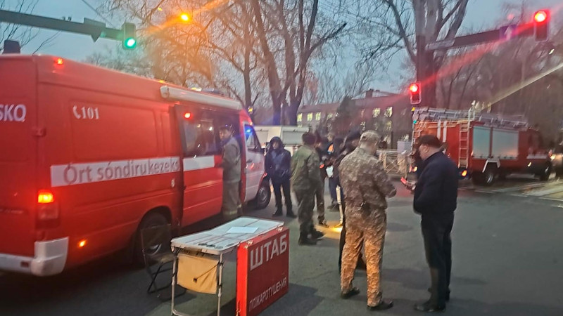 Qazaxıstanda hostel yanıb