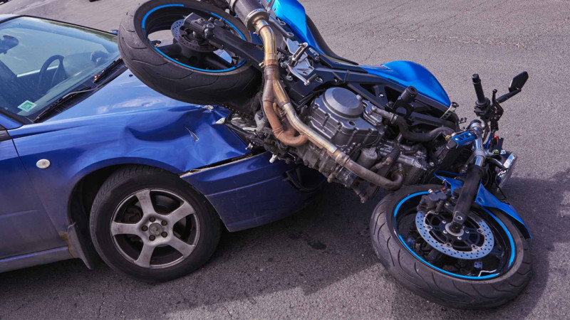 Sumqayıtda avtomobillə moped toqquşub
