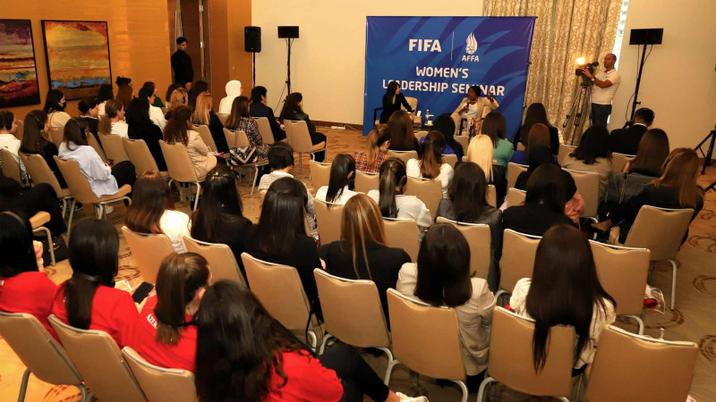 FIFA-nın baş katibi Bakıda seminar keçib