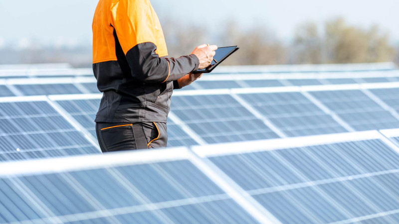 Qaradağda günəş elektrik stansiyasının tikintisi ilə bağlı 300 hektar ərazi ayrılıb