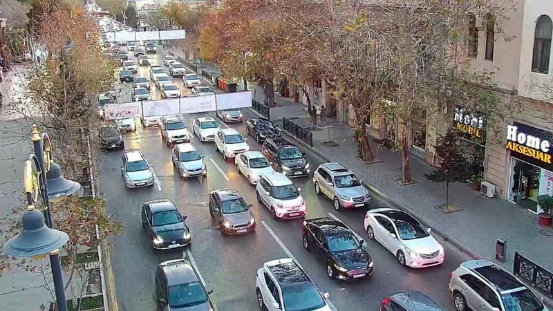 Bakıda tıxac olan yollar - SİYAHI