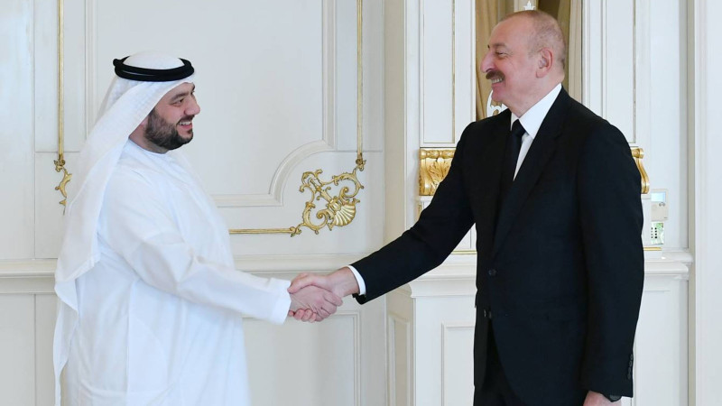İlham Əliyev Birləşmiş Ərəb Əmirliklərinin investisiya nazirini qəbul edib