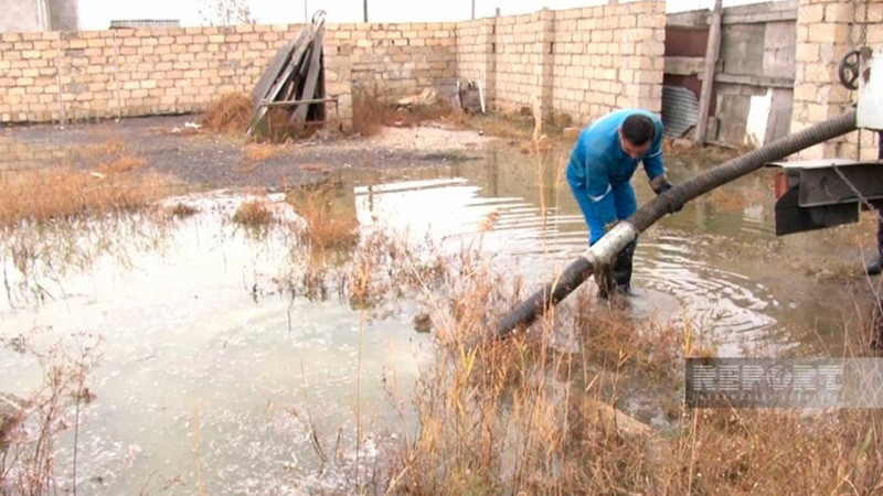 Sumqayıtda 10 minə yaxın sakinin yaşadığı ərazini su basıb