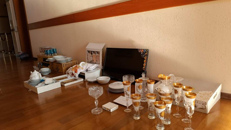 Samuxda qohumlar evdən oğurluq etməkdə şübhəli bilinirlər - FOTO