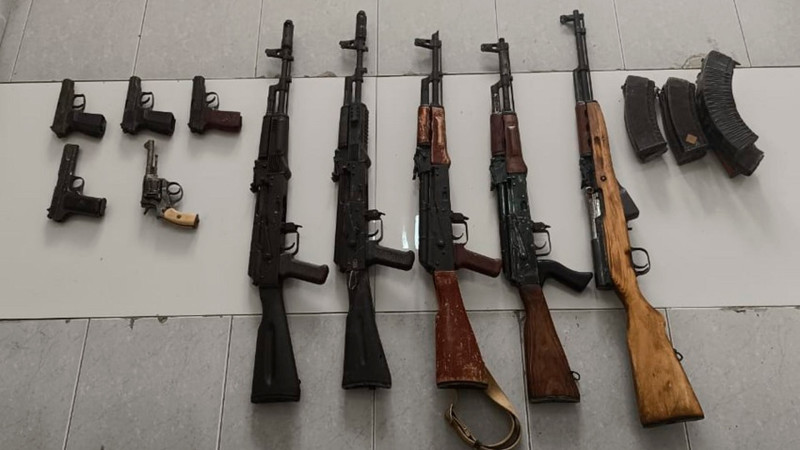 Laçın rayonunda 4 avtomat, 5 tapança tapılıb
