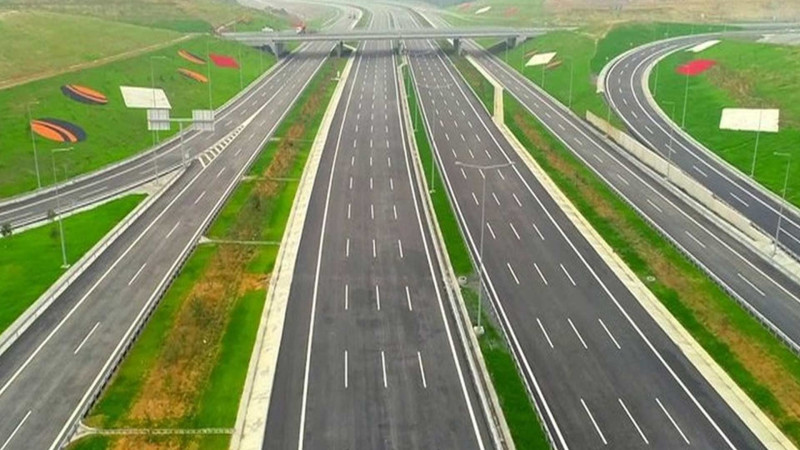 Qala və Buzovna qəsəbələrində avtomobil yollarının təmirinə 500 min manat ayrılıb