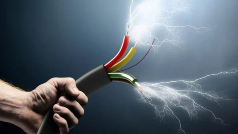 Ağstafada elektrik cərəyanı 16 yaşlı qızı vuraraq öldürüb