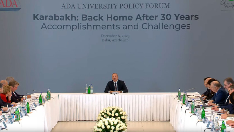 İlham Əliyev ADA Universitetində Qarabağ mövzusunda Forumda iştirak edir - CANLI