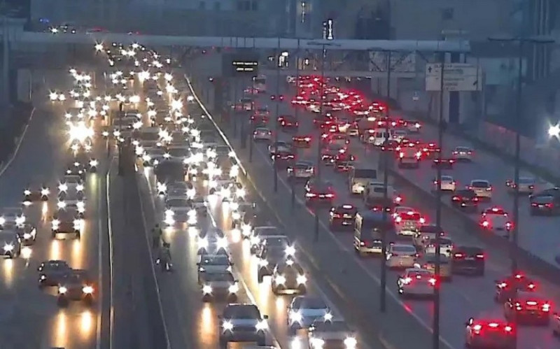 Bakıda tıxac olan yollar - SİYAHI