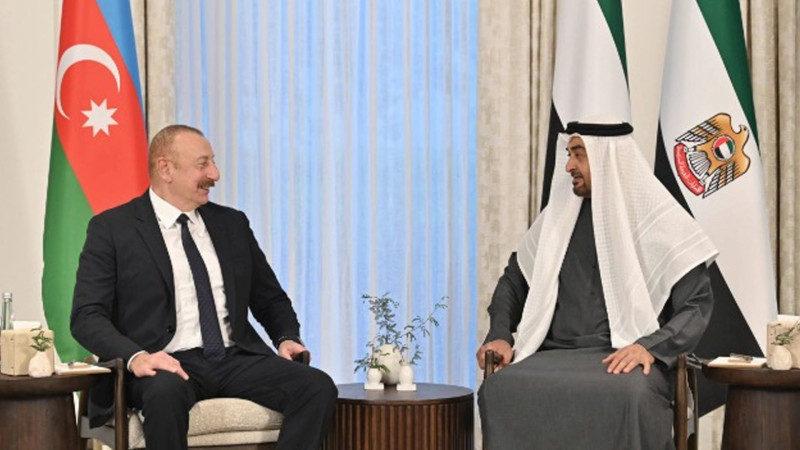 Azərbaycan və BƏƏ prezidentlərinin geniş tərkibdə görüşü keçirilib