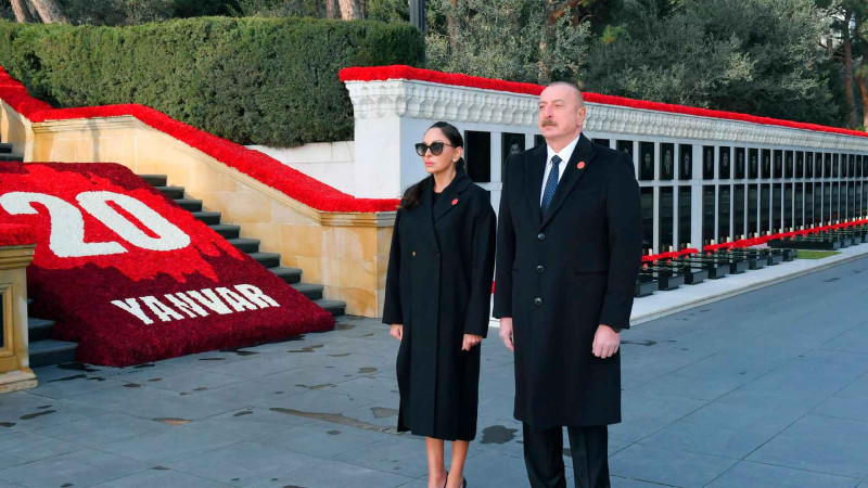 İlham Əliyev və birinci xanım Mehriban Əliyeva Şəhidlər xiyabanını ziyarət ediblər