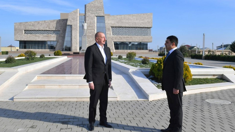 Prezident İlham Əliyev Neftçala rayonuna səfər edib