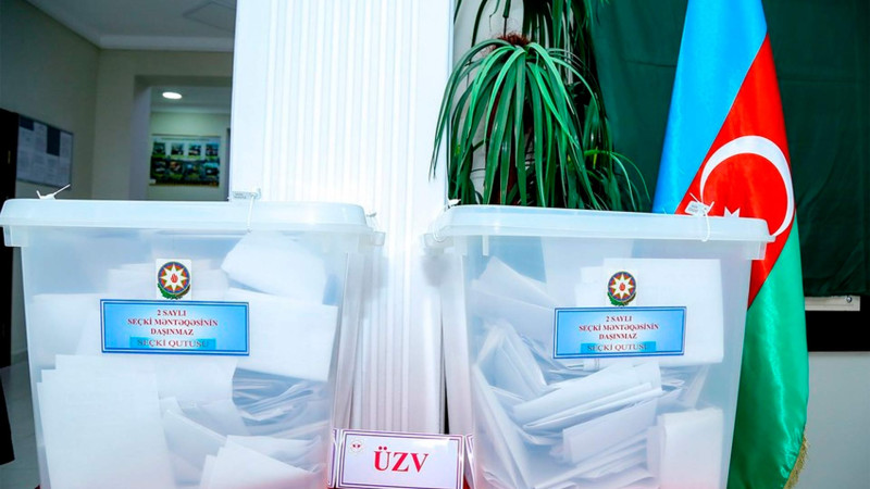 Daha üç prezidentliyə namizədin vəkilləri qeydə alınıb