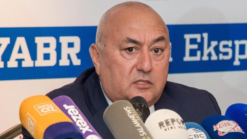 Müdafiə sənayesi nazirinin müavini vəzifəsindən azad olunub