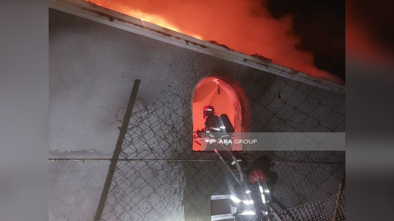 Balakəndə dördotaqlı fərdi yaşayış evi yanıb