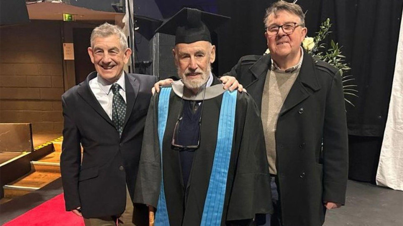 Londonda 95 yaşlı tələbə məzun oldu