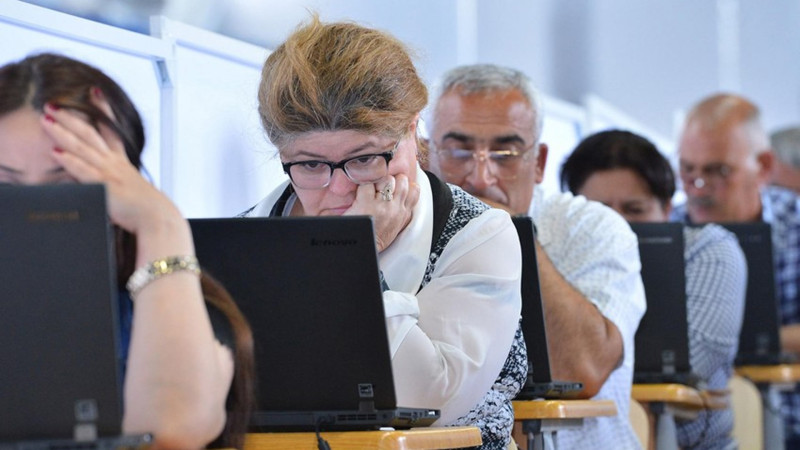 Son iki ildə 1 300 müəllim sertifikatlaşma imtahanlarında uğur qazanmadığından işdən kənarlaşdırılıb