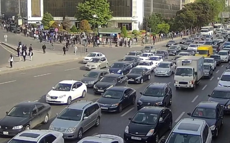 Bakıda tıxac olan yollar - SİYAHI