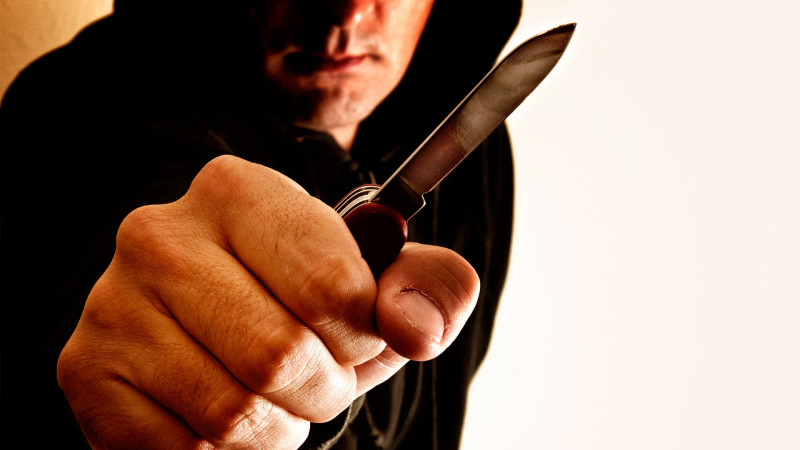 Bakıda qonşular arasında dava zamanı Polşa vətəndaşı bıçaqlanıb